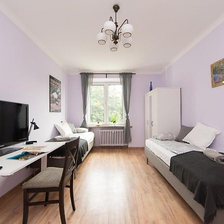 3-Bedroom Flat In City Center P4You Pl Krakow Bagian luar foto