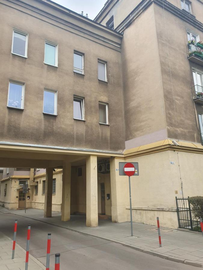 3-Bedroom Flat In City Center P4You Pl Krakow Bagian luar foto