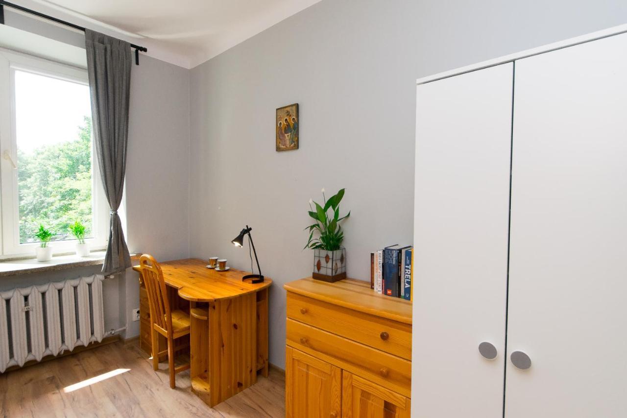 3-Bedroom Flat In City Center P4You Pl Krakow Bagian luar foto